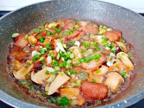 撒点葱花就可以起锅了。