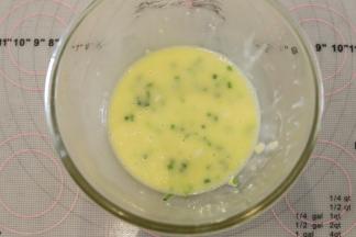 隔热水混合至黄油融化。