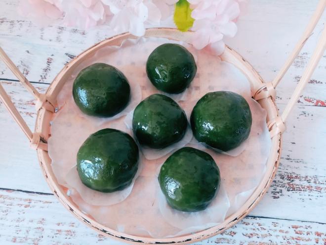 咸蛋黄肉松青团