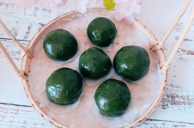 咸蛋黄肉松青团