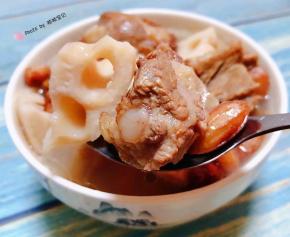 排骨入口混搭着莲藕和花生的香味那真是唇齿留香回味无穷