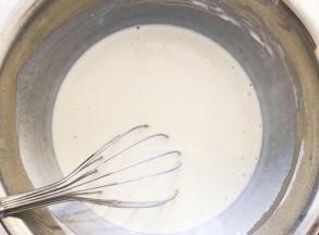 搅拌均匀至无颗粒状态