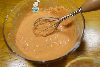 搅拌成没有疙瘩的面糊糊