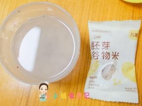 将谷物米洗净加入水150g