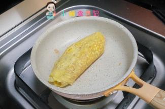 全部卷好以后用硅胶铲压一下，整形