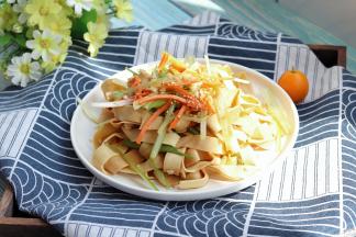 葱油豆腐皮成品图