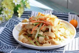 葱油豆腐皮成品图