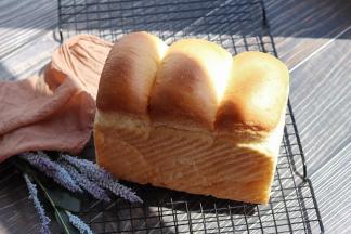 冷藏中种法淡奶油吐司成品图