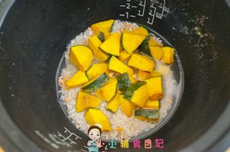 米洗干净加入36g水+贝贝南瓜切碎