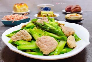 每天都为家人做营养可口的每一餐是我最开心的事情噢
