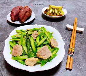 每天每一餐都应该多吃一些绿色时蔬对身体有益