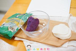 准备好材料，紫薯蒸熟后去皮备用
