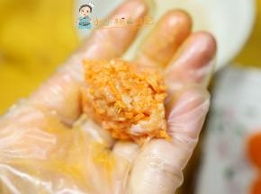 把胡萝卜肉丸做成这样的丸子