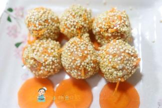 放在胡萝卜片上