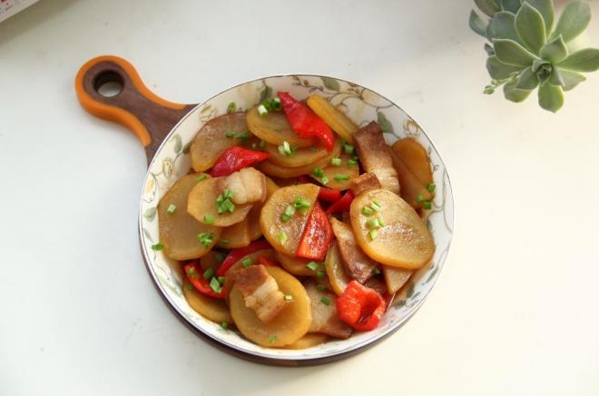 酱香土豆炒肉片