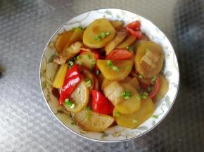 装盘，撒入葱花即可。