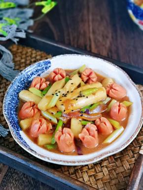 年糕香糯Q弹，好吃极了。