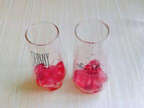 放入杯中，我做了两杯，量可以随意增减。