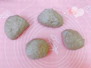 称重后平均分成4份。