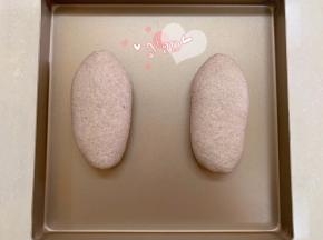 依次做好放入烤盘。