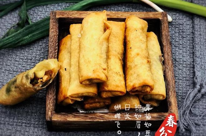 大蒜咸肉春卷