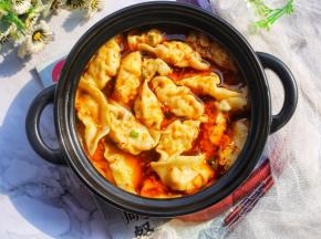 无敌简单，酸爽开胃的酸汤饺子，赶紧试试吧～
