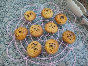 烤制完成后直接取出，晾凉就可以开吃了。