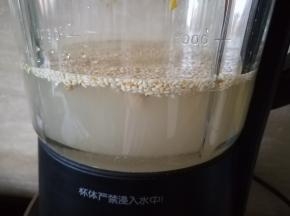 加入800ml的清水