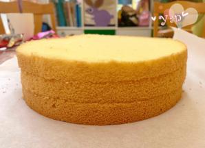 脱模，切成三片。