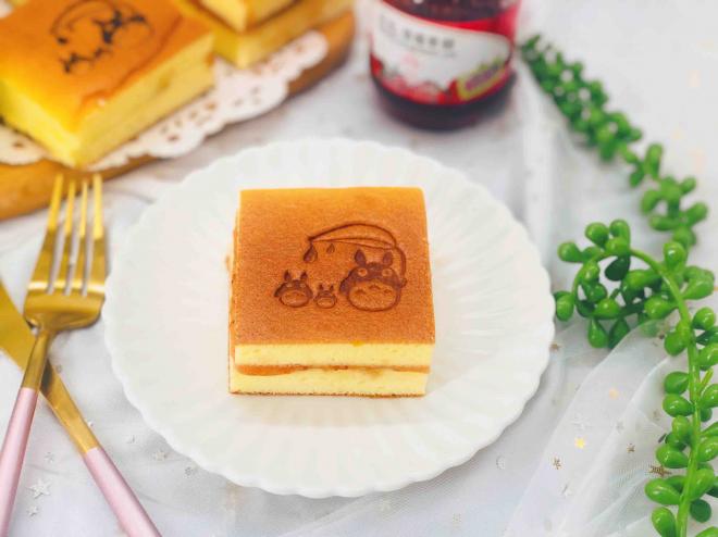 草莓酱夹心蛋糕