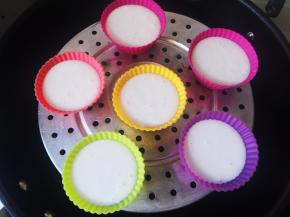 装入模具七分满