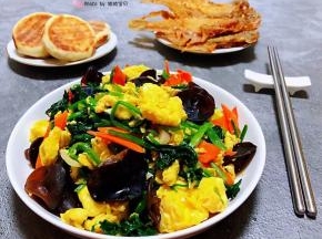 混搭着一起炒着吃营养吸收的多样化