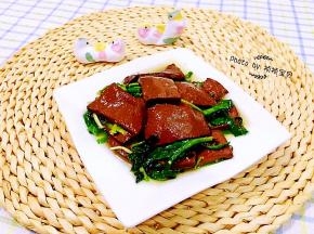 鸭血营养非常高经常食用对身体有益处