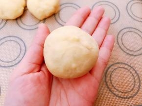 用虎口收口捏紧