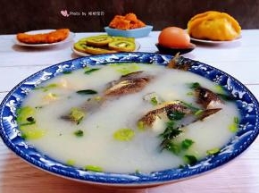 丰盛营养的早餐会给家人带来一天的好心情