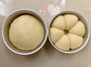 盖上保鲜膜发酵至2.5倍大。