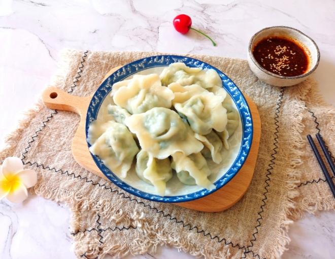 韭菜猪肉馅水饺
