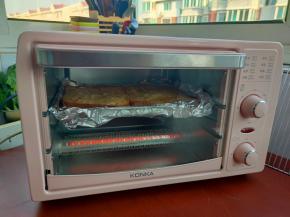 最后再把烤盘换到上层烘烤2分钟即可。