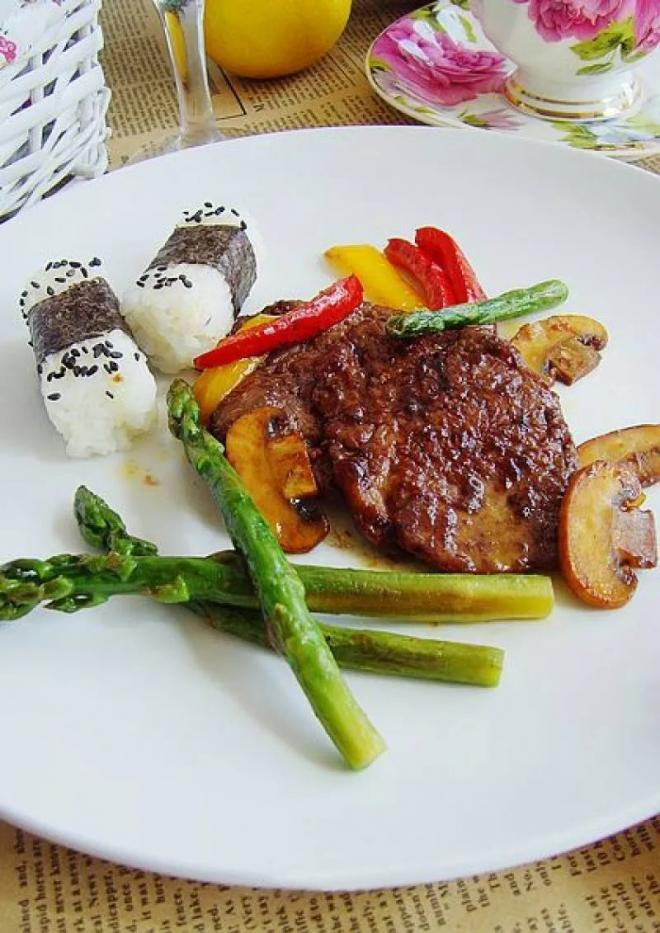 美味的托斯卡纳香煎牛排