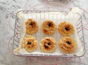 烤好取出，冷凉，就酥脆了！