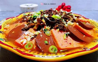 搭配一碗米饭和水果一起吃棒极了