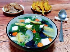 每餐要荤素搭配所以又做了酱牛肉和炸偏口鱼