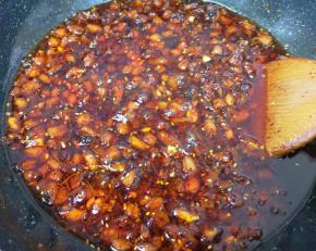 关火以后趁热装密封罐，晾凉以后冷藏保存。