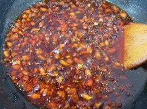 关火以后趁热装密封罐，晾凉以后冷藏保存。