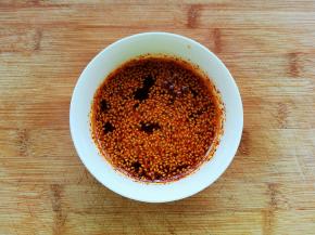 再配个调料汁，美美哒。