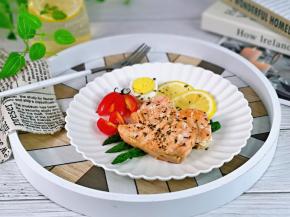 泡一杯蜂蜜柠檬水，嗲。