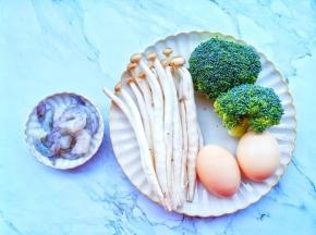 准备好所有食材。