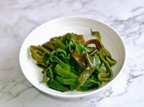 海带提前好，再切条。