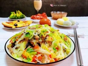 健康丰盛的早餐会让让你拥有一天的美好心情