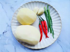 准备好所有食材。